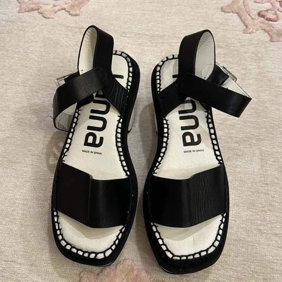 NWOT KANNA CIBELE SANDAL IN BLACK 8 ( 38) - Picture 13 of 17